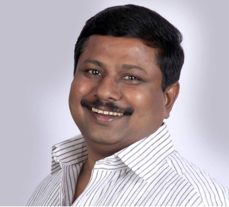 लॉकडाऊनमुळे ग्राहकांना सहकार्य करा, बिलांची दुरुस्ती करून द्या; महावितरणच्या अधिकाऱ्यांना आमदार अण्णा बनसोडेंची सूचना...