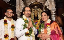 मुख्यमंत्री उद्धव ठाकरे सहपरिवार पंढरपूरला रवाना...