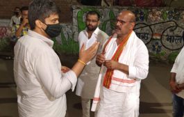 विलास लांडेंच्या दुःखात पवार कुटुंबीय सहभागी; आमदार रोहित पवारांनी घेतली लांडे कुटुंबाची भेट...