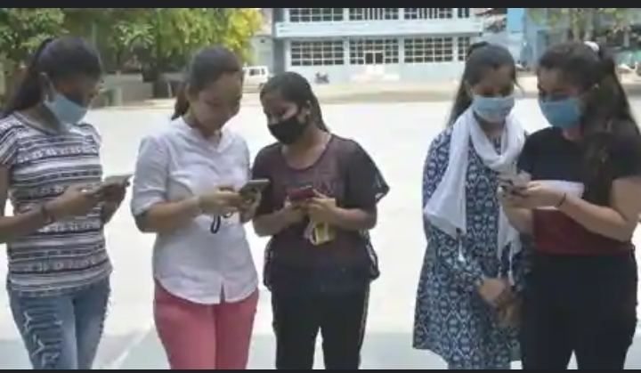 दहावीचा निकाल जाहीर राज्यात कोकण विभागाची बाजी