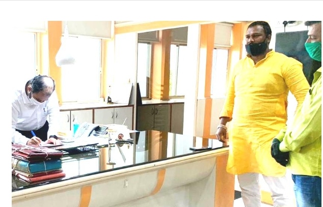 मनसेचे गटनेते सचीन चिखले यांनी आयुक्तांना सुनावले खडेबोल