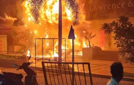 शॉर्ट सर्किटमुळे आग लागल्याने दुकाने जळून खाक