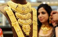 Gold Silver Price: 10 महिन्यांच्या नीचांकावर आहे सोन्याचा वायदा, उच्च पातळीच्या 10,000 रुपये खाली