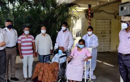 रेमेडेसिव्हर वापराविना ९१ वर्षीय आजोबांची कोरोनावर मात...टाळ्यांच्या गजरात साई स्नेह कोविड सेंटरमधून ज्येष्ठ नागरिकांना डिस्चार्ज