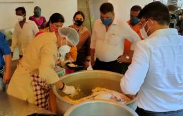 अन्नछत्र उपक्रमात स्वतः स्वयंपाक बनवून साजरा केला. लग्नाचा 41 वा वाढदिवस  आबा बागुल व जयश्री बागूल यांचा आदर्शवत उपक्रम