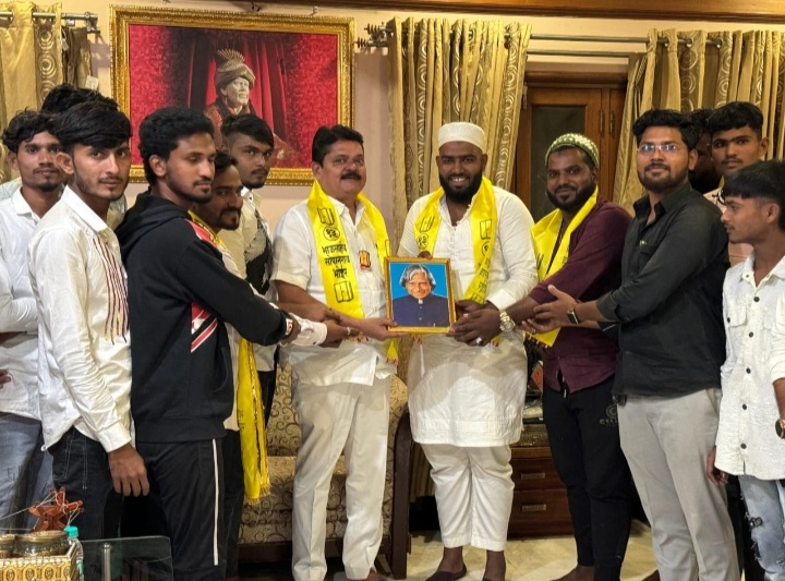 *चिंचवड मधून 