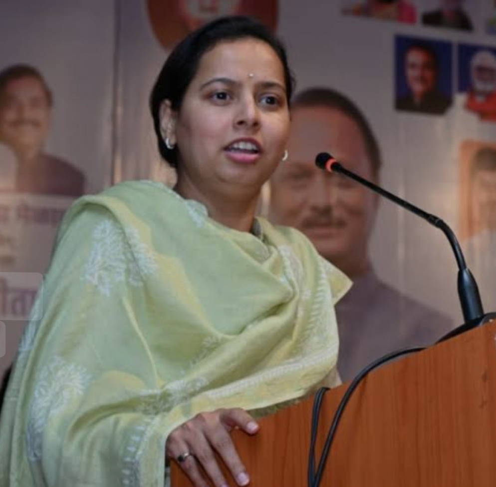 *अंगणवाडी भरती प्रक्रियेत कोणत्याही आमिषाला बळी न पडण्याचे* *मंत्री आदिती तटकरे यांचे आवाहन*