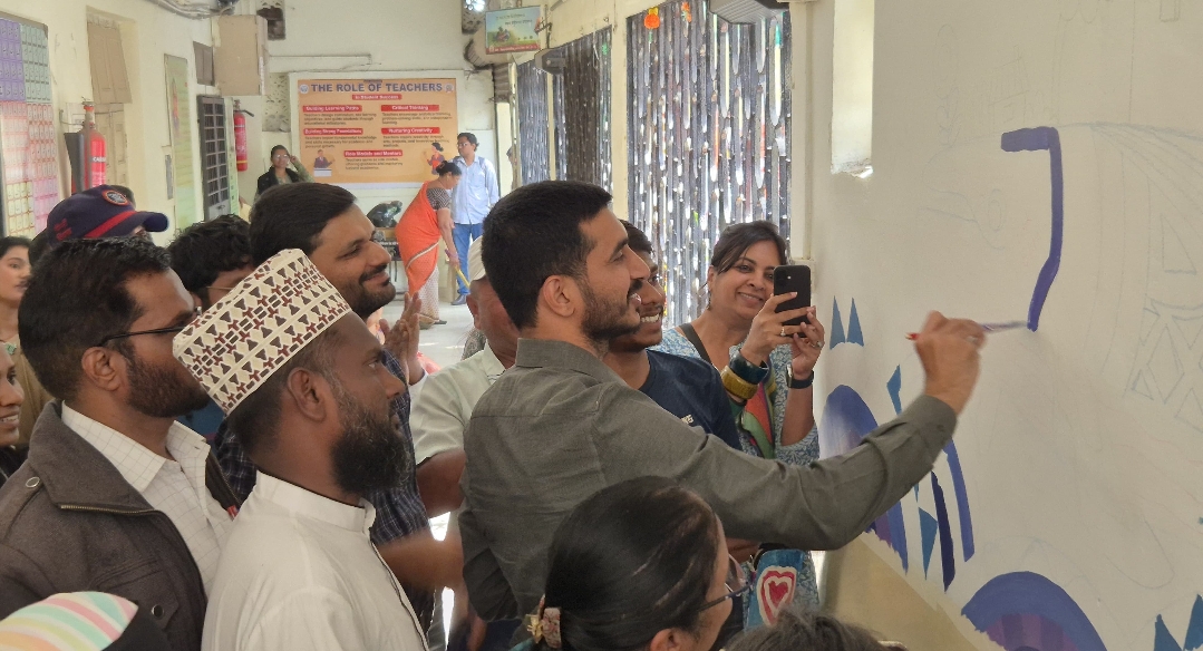 *बोलक्या भिंती उपक्रमामुळे विद्यार्थ्यांच्या कल्पकतेला मिळाली चालना*