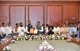 *मुख्यमंत्री देवेंद्र फडणवीस यांच्या हस्ते झाला आयुक्त शेखर सिंह यांचा सन्मान*