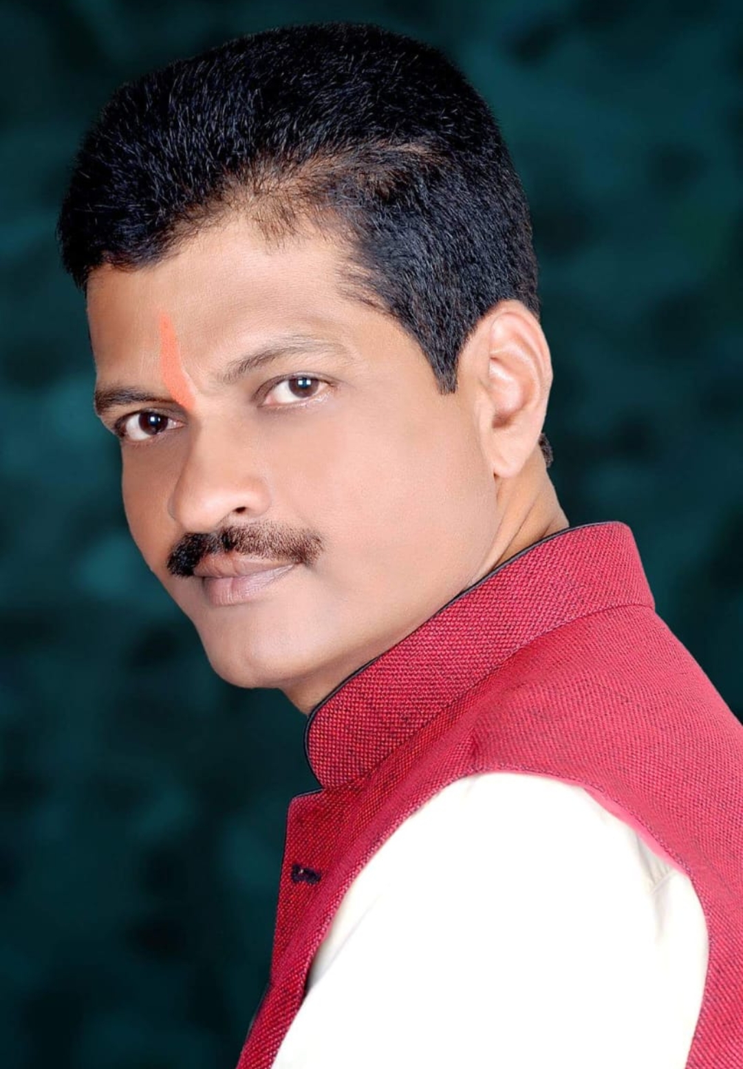 *धुलीवंदनच्या दिवशी सावरकर उद्यानात अस्वच्छता करणाऱ्यांवर कारवाई करा*  *-नंदकुमार सातुर्डेकर यांची मागणी*