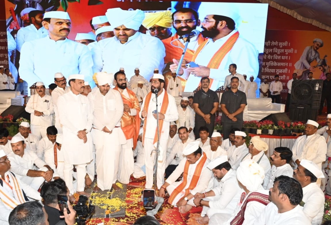 *भंडारा डोंगरावरील मंदीराच्या उभारणीसाठी शासन सर्वतोपरी मदत करेल- एकनाथ शिंदे*