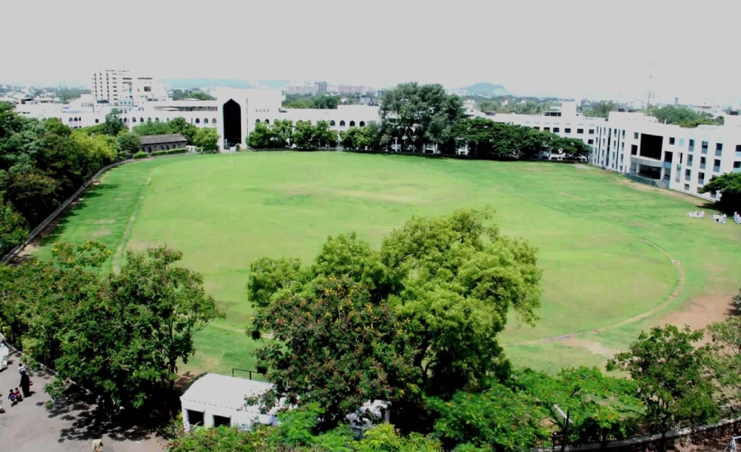 *आझम कॅम्पस च्या शाळांचे १२ वी च्या परिक्षेत घवघवीत यश*