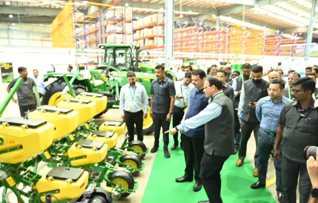 *’जॉन डिअर’ने महाराष्ट्रात स्मार्ट मशिन्स तयार करून जगात निर्यात करावे -मुख्यमंत्री देवेंद्र फडणवीस*
