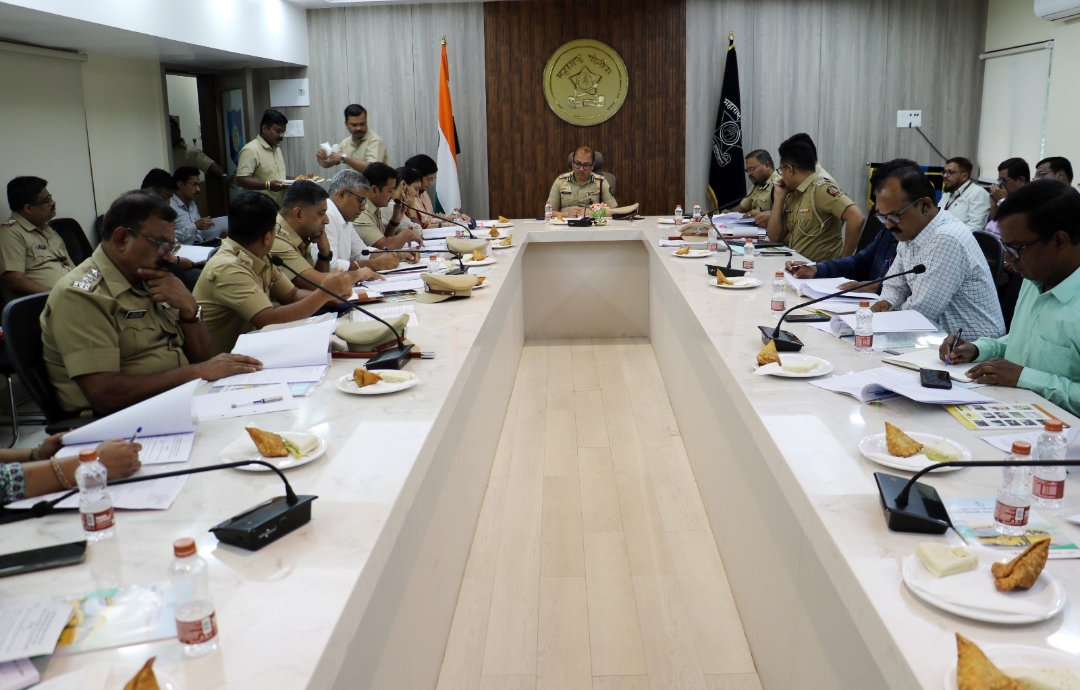 *शालेय विद्यार्थ्यांच्या सुरक्षितेतच्यादृष्टिने स्कूल बस नियमावलीचे काटेकोरपणे पालन व्हावे-पोलीस आयुक्त अमितेश कुमार*