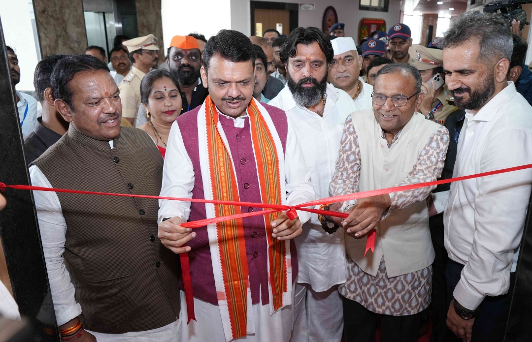 *जगद्गुरू संत तुकाराम महाराज संतपीठ येथील प्रेक्षागृह व कलादालनाचे मुख्यमंत्री देवेंद्र फडणवीस यांच्या हस्ते लोकार्पण...*