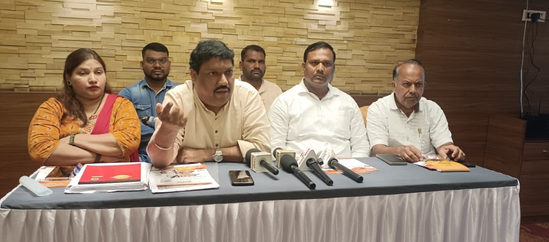 *राजसाहेब ठाकरे यांच्या वाढदिवसानिमित्त मनसेच्या वतीने भव्य रोजगार व स्वयंरोजगार मेळावा*