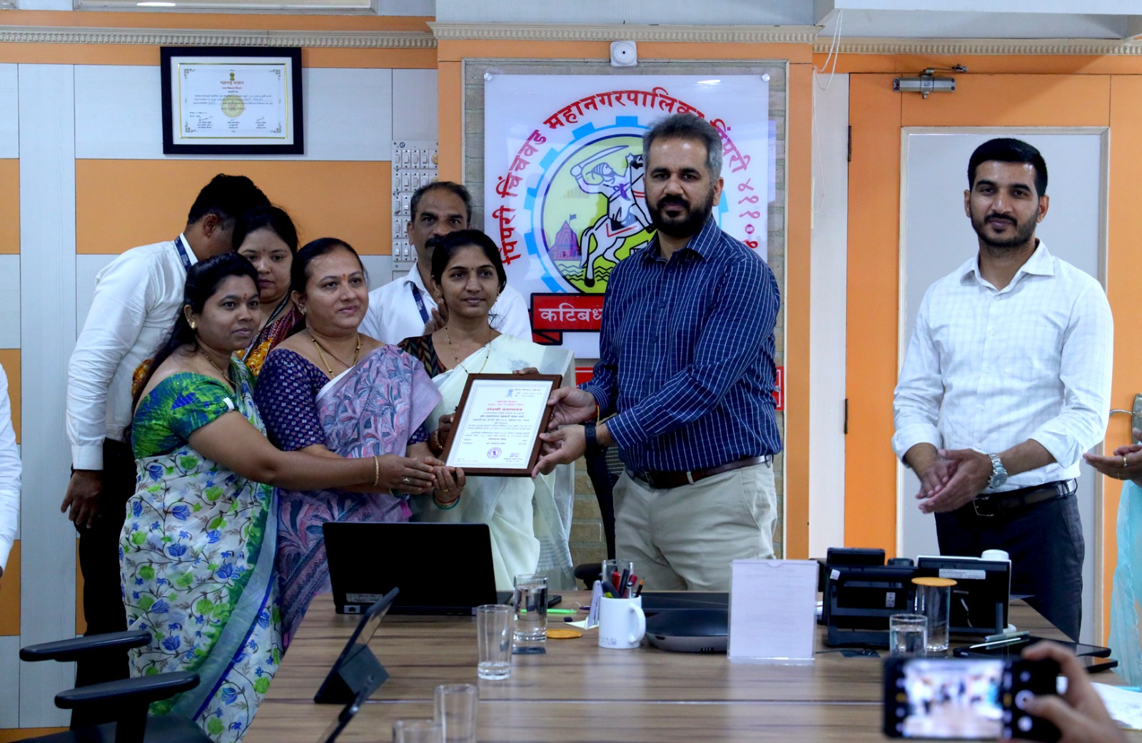 *बचत गटातील महिलांनी बनविलेल्या वस्तूंच्या विक्रीसाठी 'सक्षमा एस एच जी (SHG) ई-पोर्टल'चे आयुक्त तथा प्रशासक शेखर सिंह यांच्या हस्ते उद्घाटन....*