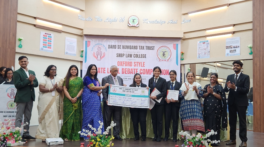 *एस. एन.बी.पी. विधी महाविद्यालयामध्ये ऑक्सफर्ड शैली राज्यस्तरीय वादविवाद स्पर्धा संपन्न*