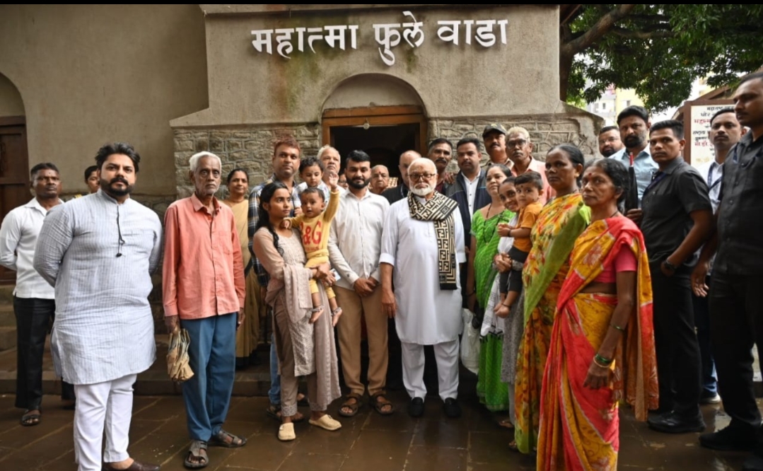 *महात्मा फुले वाडा व क्रांतीज्योती सावित्रीबाई फुले स्मारक विस्तारीकरणाकरिता भुसंपादनाची कामे गतीने पूर्ण करा-अन्न व नागरी पुरवठा मंत्री छगन भुजबळ*