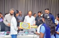 *पिंपरी चिंचवड महापालिका शाळांमधील पाच गुणवंत विद्यार्थ्यांचा उपमुख्यमंत्री अजित पवार यांच्या हस्ते सन्मान*
