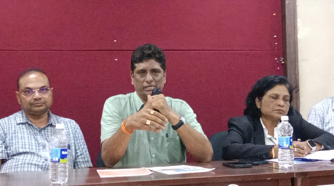 बुकिंग करूनही गृहप्रकल्प रेंगाळला,१५० जणांची फसवणूक