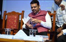 मुख्यमंत्री देवेंद्र फडणवीस  यांच्या हस्ते साहित्यरत्न लोकशाहीर अण्णा भाऊ साठे यांच्या साहित्यखंडांचे प्रकाशन