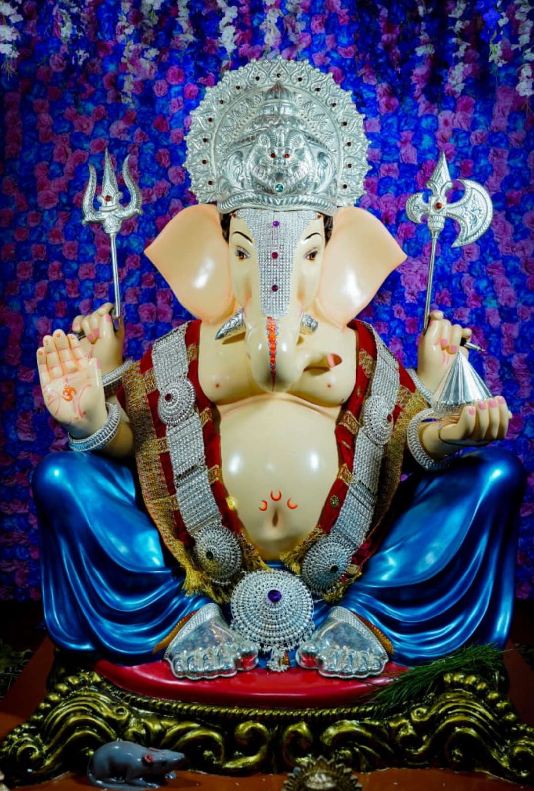 पिंपरीतील सुवर्ण मित्र मंडळ आणि शंभू प्रतिष्ठानचे सुवर्ण महोत्सवी वर्षात पदार्पण