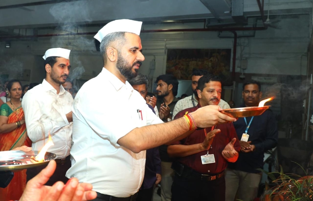 आयुक्त शेखर सिंह यांच्या हस्ते श्री गणरायाची आरती