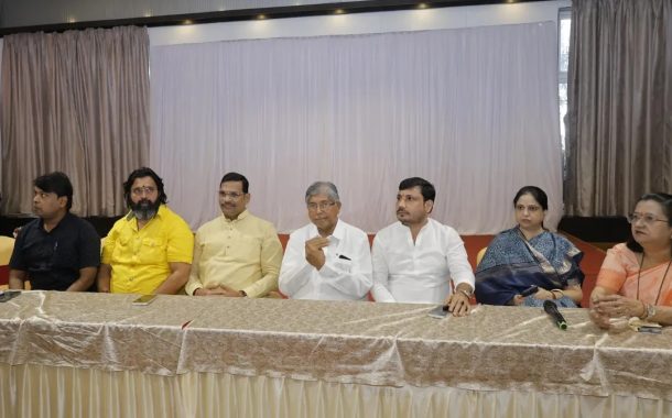 पिंपरी-चिंचवडमधील नागरिकांशी भाजपाचा प्रत्यक्ष संवाद अन्‌ जनतेचा जाहिरनामा ..!