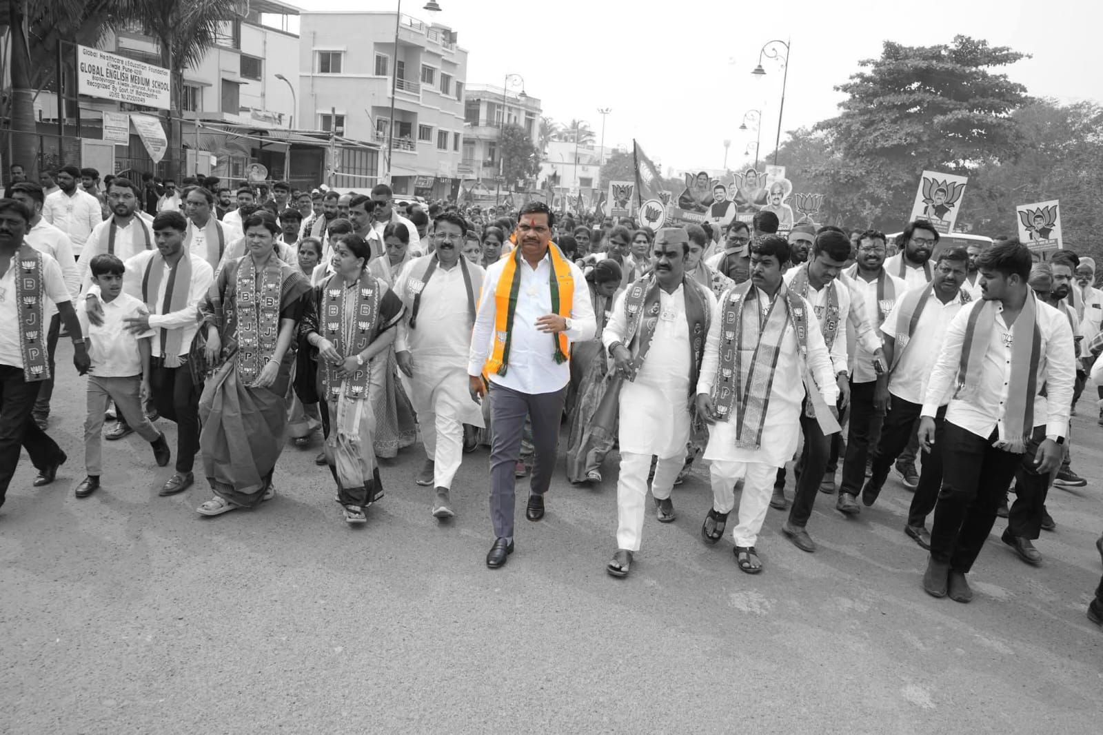 शंकरभाऊ “धुरंधर” तर आपण आहातच; पण आता “लोकनेता” बना