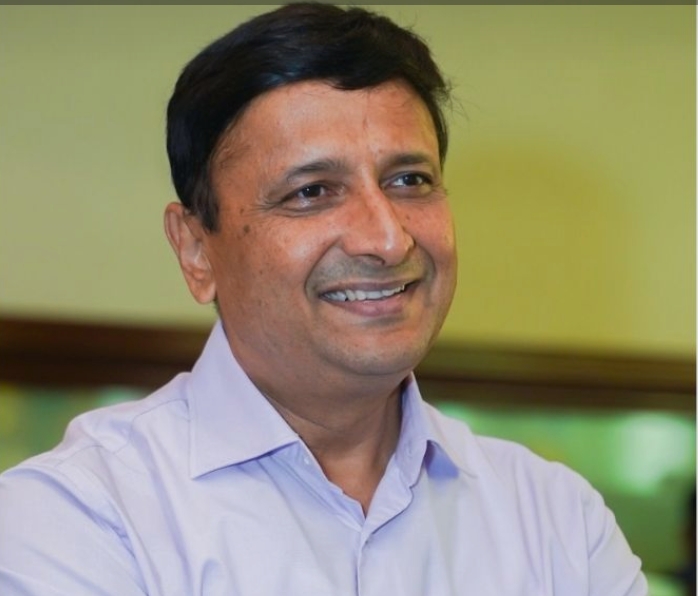 शहरातील अनधिकृत बांधकामे व अतिक्रमणांविरोधात कारवाई अधिक सक्त करा – आयुक्त डॉ. विजय सूर्यवंशी